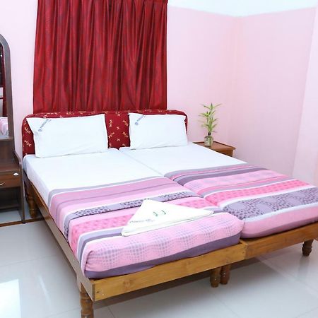 Princess Inn Royal Thiruvananthapuram Ngoại thất bức ảnh