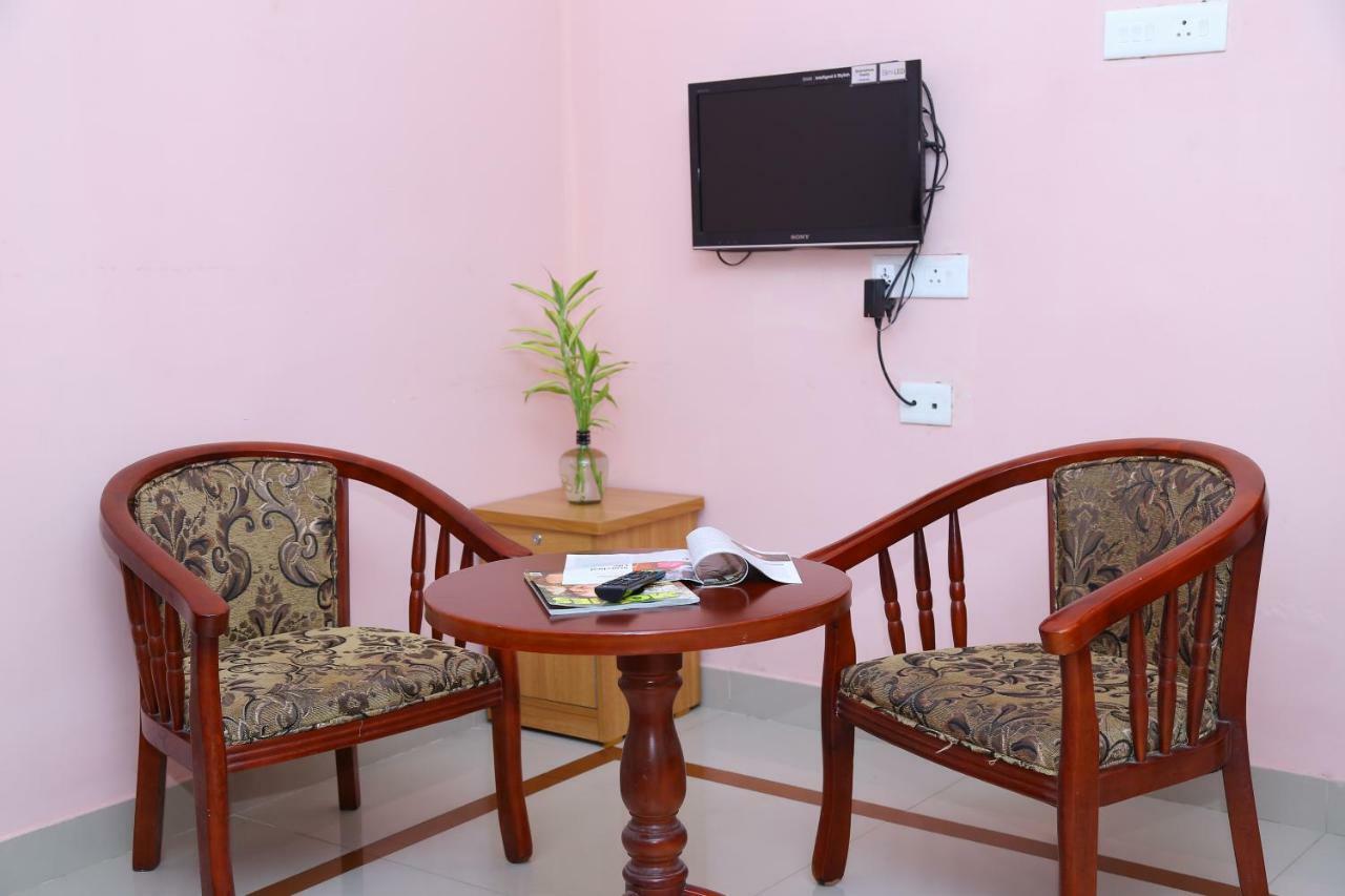 Princess Inn Royal Thiruvananthapuram Ngoại thất bức ảnh
